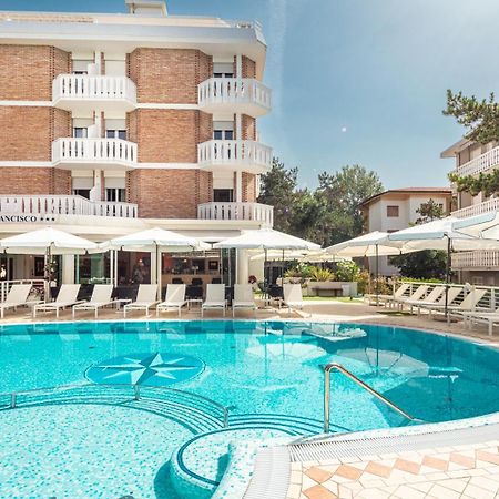 Hotel San Francisco Lignano Sabbiadoro Extérieur photo