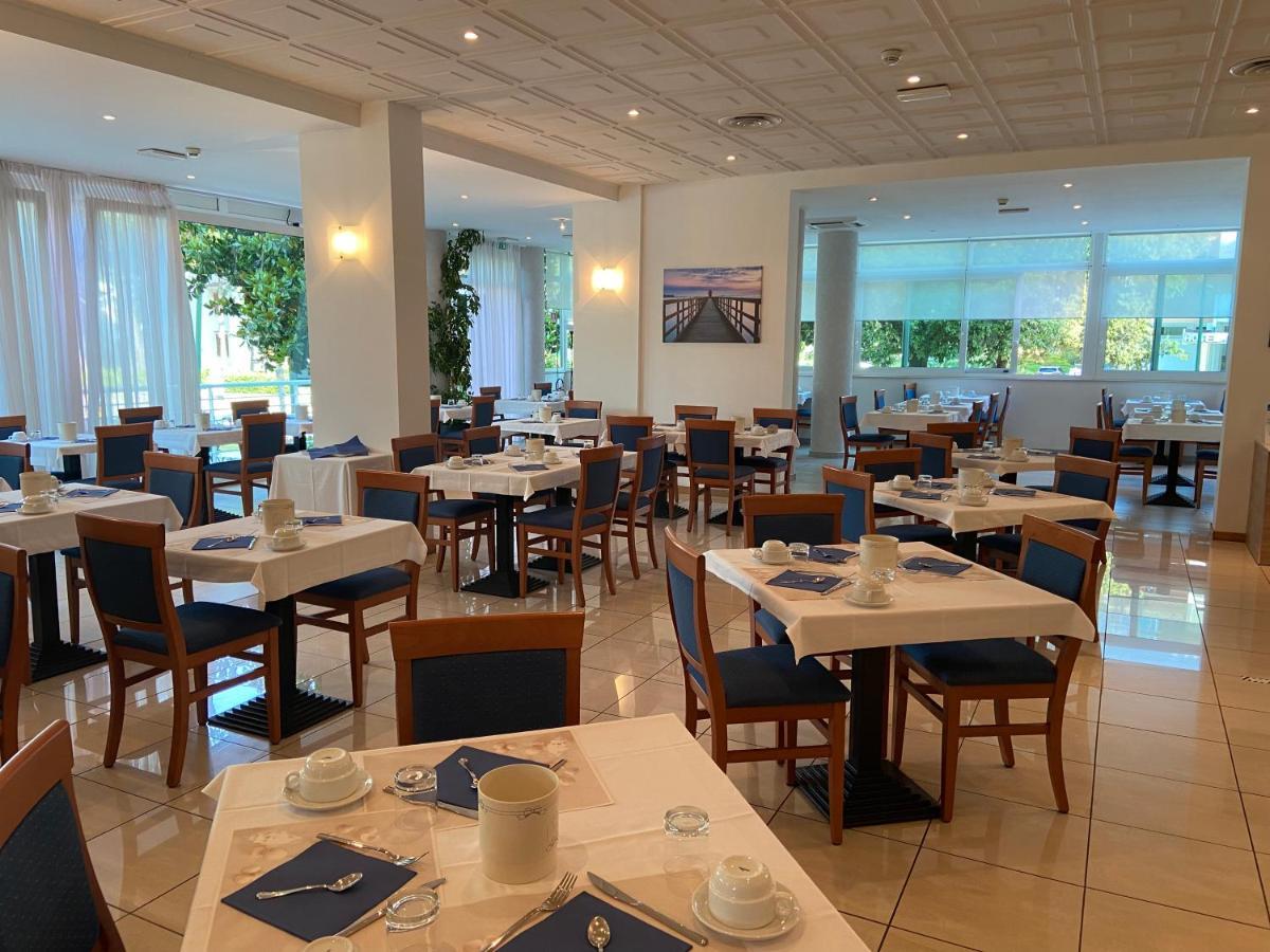 Hotel San Francisco Lignano Sabbiadoro Extérieur photo