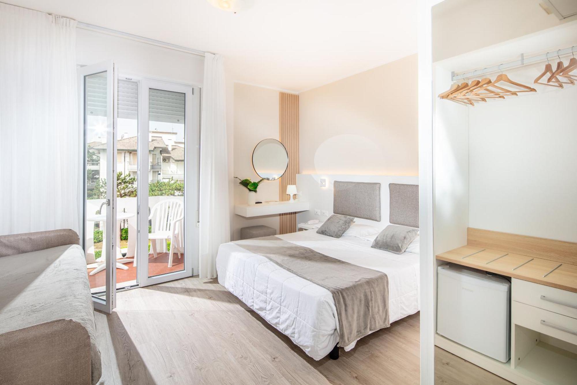 Hotel San Francisco Lignano Sabbiadoro Extérieur photo