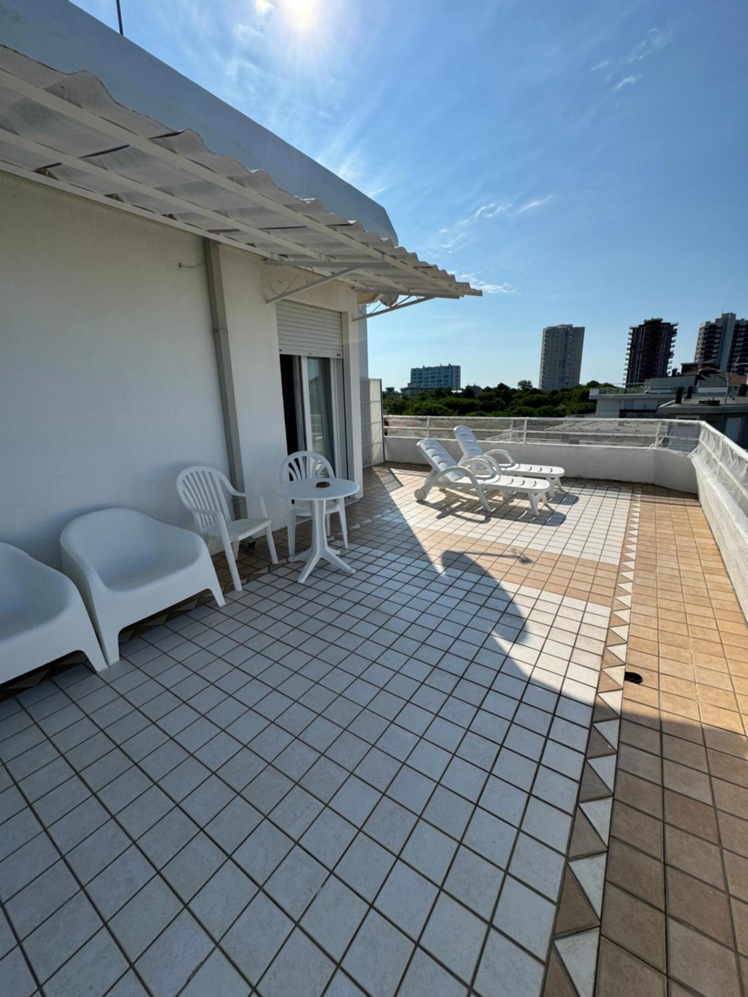 Hotel San Francisco Lignano Sabbiadoro Extérieur photo