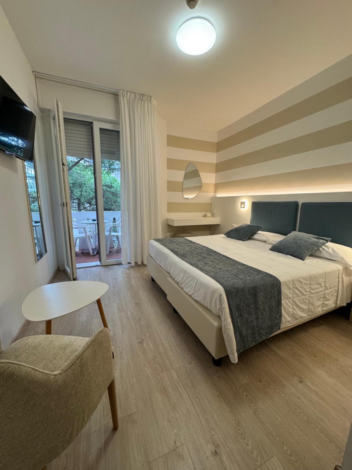 Hotel San Francisco Lignano Sabbiadoro Extérieur photo