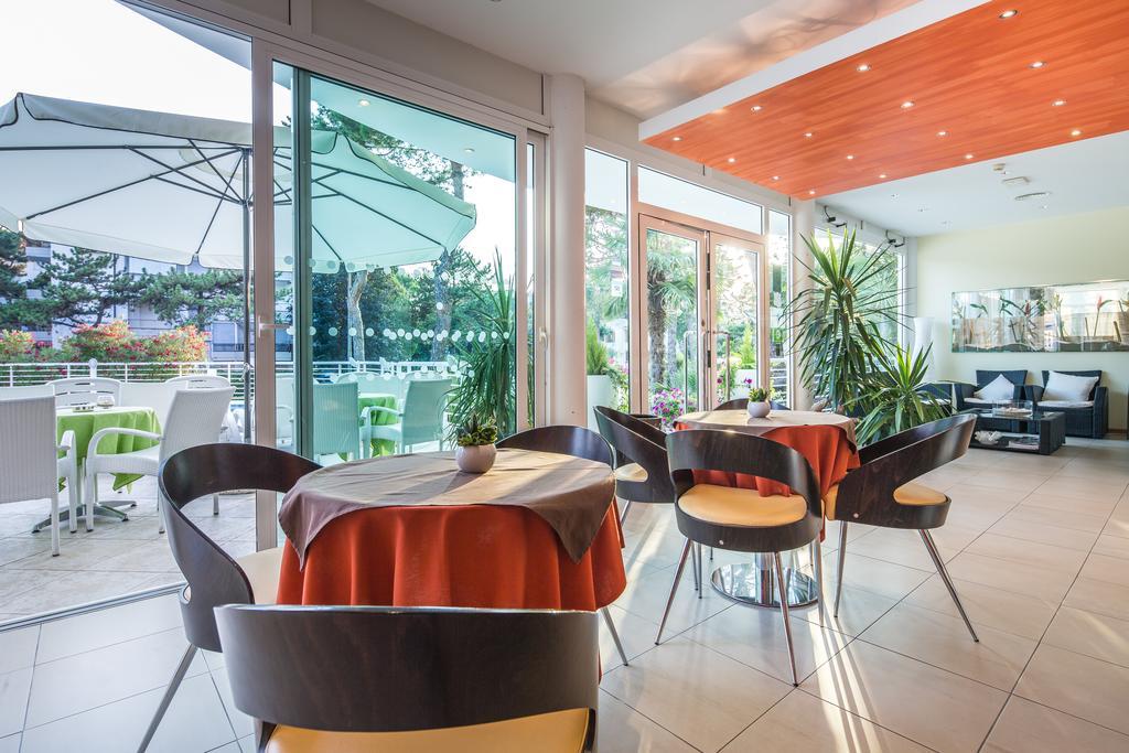 Hotel San Francisco Lignano Sabbiadoro Extérieur photo